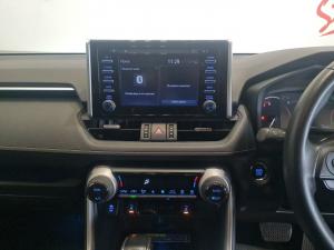 Toyota RAV4 2.0 VX - Image 14