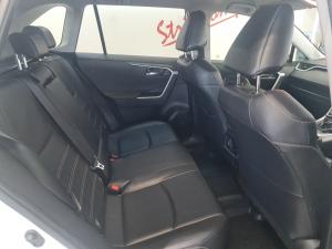 Toyota RAV4 2.0 VX - Image 17