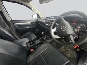Toyota Hilux 2.7 Vvti RB SD/C - Image 8