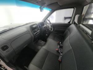Nissan Hardbody NP300 2.5 TDi LWBS/C - Image 8
