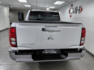 Mitsubishi Triton 2.4DI-D double cab GLS - Image 4