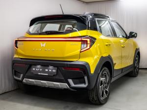 Mahindra XUV 3XO 1.2T AX7L - Image 15
