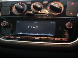 Volkswagen up! move up! 5-door 1.0 - Image 16