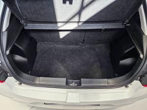 Suzuki Baleno 1.5 GLX manual - Image 18