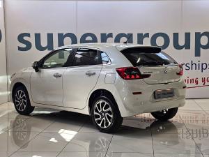 Suzuki Baleno 1.5 GLX manual - Image 4