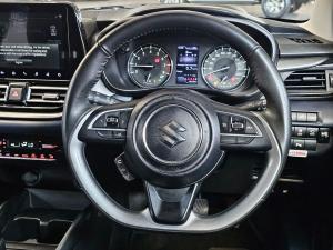 Suzuki Baleno 1.5 GLX manual - Image 10