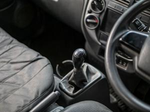 Kia K2700 2.7D workhorse dropside (no aircon) - Image 11