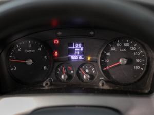 Kia K2700 2.7D workhorse dropside (no aircon) - Image 13