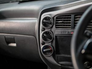 Kia K2700 2.7D workhorse dropside (no aircon) - Image 15