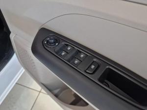 Renault Triber 1.0 Techno - Image 9
