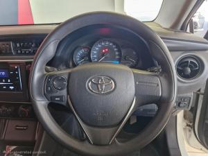 Toyota Corolla Quest 1.8 Plus manual - Image 15