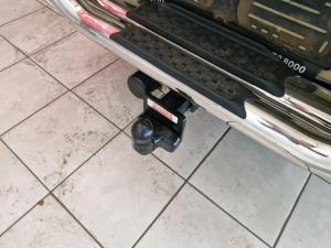 Toyota Hilux 2.0 chassis cab - Image 17