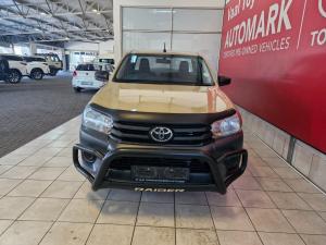 Toyota Hilux 2.0 chassis cab - Image 3