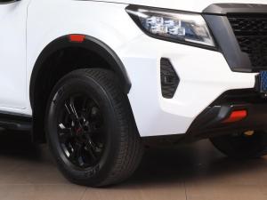 Nissan Navara 2.5DDTi double cab Pro-4X 4x4 - Image 18