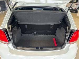 Volkswagen Polo Vivo hatch 1.4 Comfortline - Image 10