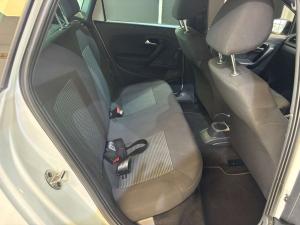Volkswagen Polo Vivo hatch 1.4 Comfortline - Image 11