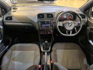 Volkswagen Polo Vivo hatch 1.4 Comfortline - Image 12