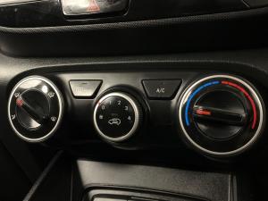 Hyundai Venue 1.2 Motion - Image 12