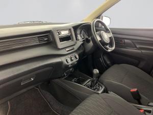 Toyota Rumion 1.5 S - Image 19