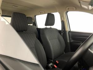 Toyota Rumion 1.5 S - Image 9