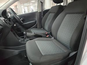 Volkswagen Polo Vivo hatch 1.4 Life - Image 7