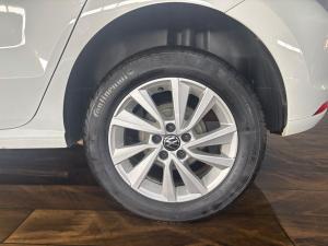 Volkswagen Polo Vivo hatch 1.6 Life - Image 8