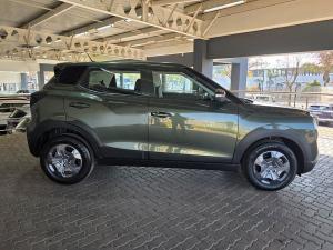 Mahindra XUV 3XO 1.2T MX2 manual - Image 10