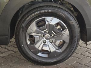 Mahindra XUV 3XO 1.2T MX2 manual - Image 11