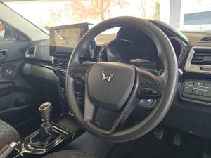 Mahindra XUV 3XO 1.2T MX2 manual - Image 17