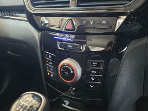 Mahindra XUV 3XO 1.2T MX2 manual - Image 24