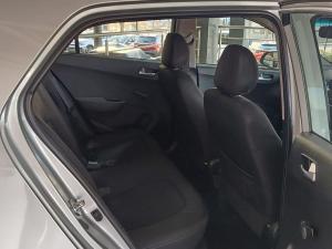 Hyundai Grand i10 1.0 Motion auto - Image 14