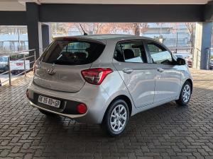 Hyundai Grand i10 1.0 Motion auto - Image 7