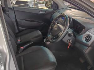 Hyundai Grand i10 1.0 Motion auto - Image 9