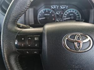 Toyota Land Cruiser 79 2.8GD-6 single cab manual - Image 8