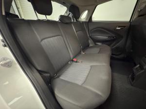 Toyota Starlet 1.5 XR auto - Image 14