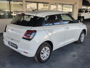 Suzuki Swift 1.2 GL - Image 2