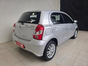 Toyota Etios hatch 1.5 Sprint - Image 2
