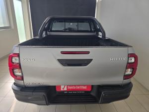 Toyota Hilux 2.8GD-6 double cab Raider auto - Image 5