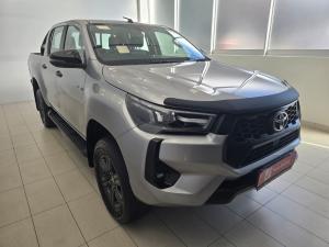Toyota Hilux 2.8GD-6 double cab Raider auto - Image 1