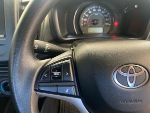 Toyota Vitz 1.0 - Image 9