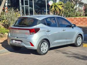 Hyundai Grand i10 1.0 Premium hatch - Image 2