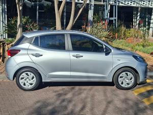 Hyundai Grand i10 1.0 Premium hatch - Image 3