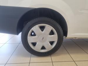 Nissan NP200 1.6i safety pack (aircon) - Image 15