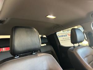 Volkswagen Amarok 3.0TDI V6 double cab Style 4Motion - Image 14