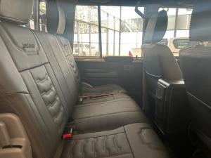 Toyota Land Cruiser 79 2.8GD-6 double cab manual - Image 26