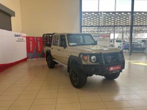Toyota Land Cruiser 79 2.8GD-6 double cab manual - Image 1