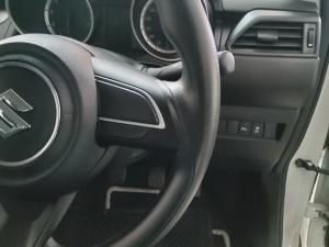 Suzuki Swift 1.2 GL manual - Image 10