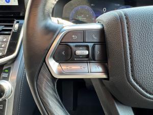 Toyota Land Cruiser 300 3.5T GR-Sport - Image 9