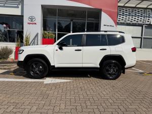 Toyota Land Cruiser 300 3.5T GR-Sport - Image 22