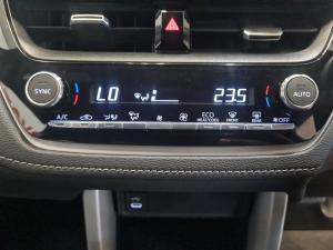 Toyota Corolla Cross 1.8 HEV XS - Image 15